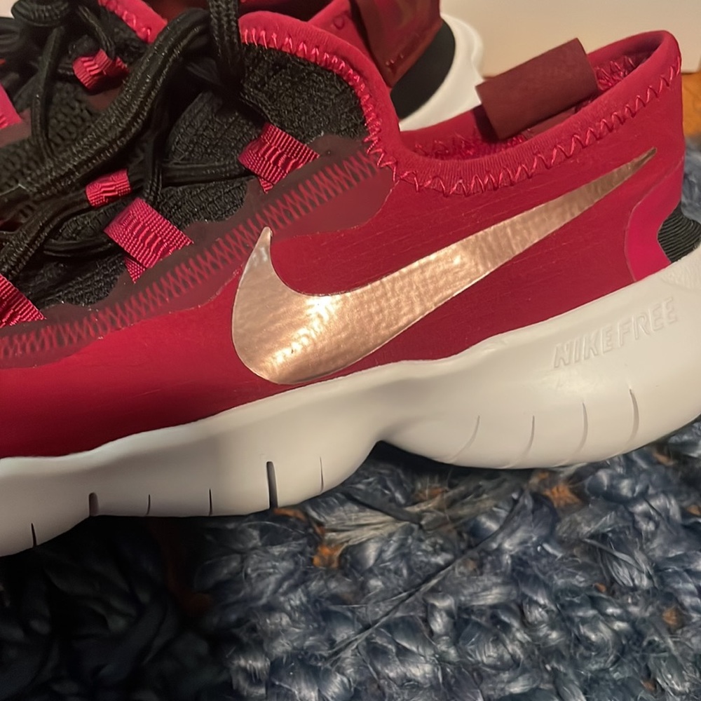 Only Worn Inside! Excellent Condition! - image 4